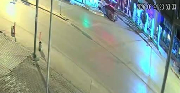 Motosiklet sürücüsünün ölümden döndüğü kaza kamerada