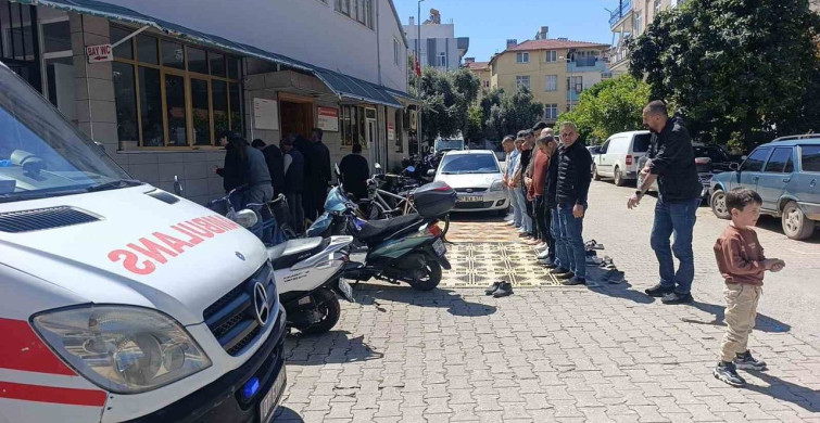 Motosiklet ve Otomobil Çarpıştı: 1 Yaralı