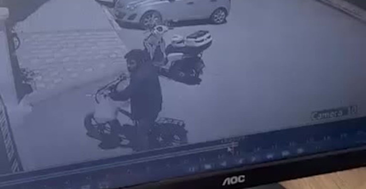 Motosikletten Kask Çalan Şahıs Güvenlik Kamerasında