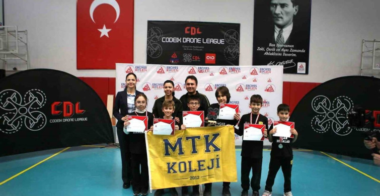 MTK İlkokul Takımı'ndan Drone Yarışmasında Çifte Başarı