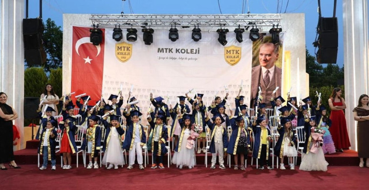 Mtk koleji’nde hem mezuniyet hem karne heyecanı