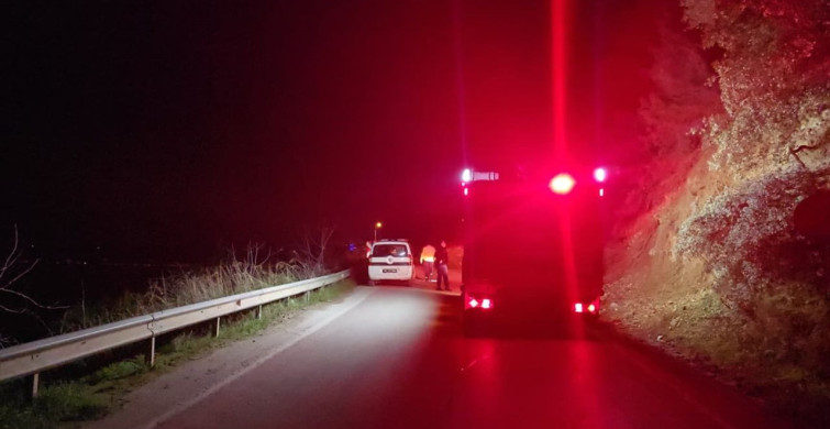 Mudanya'da Heyelan Sonrası Yol Kapandı