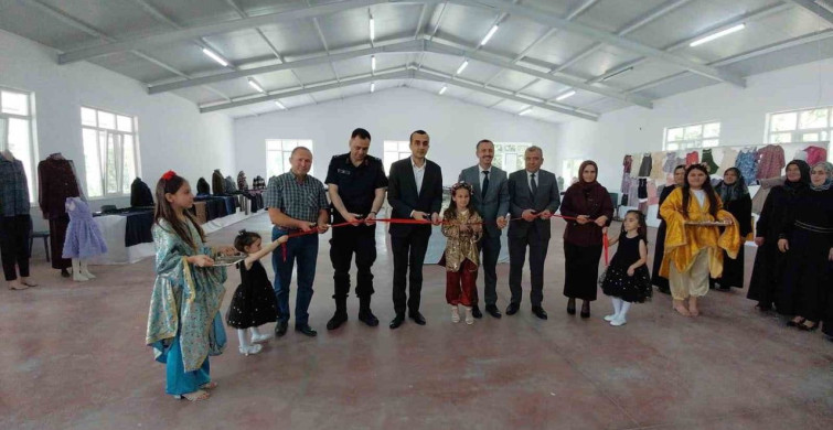 Mudurnu'da Kadınların El Emeği Sergilendi