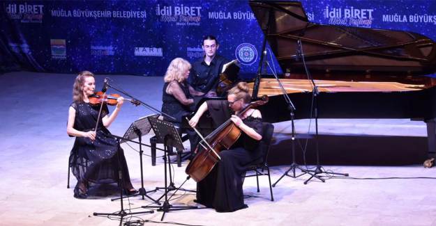 Muğla Büyükşehir Belediyesi'nden İdil Biret Konseri