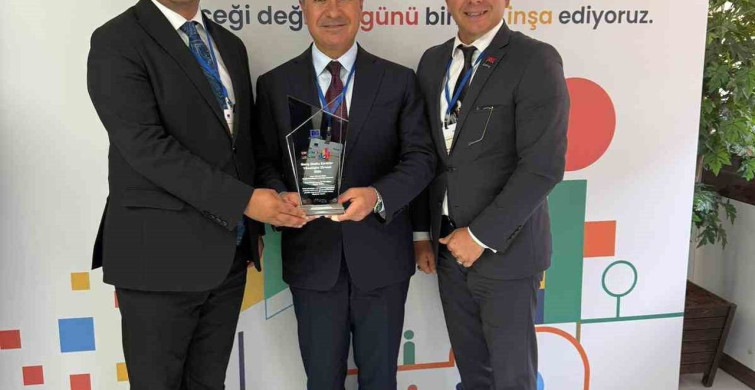 Muğla, Türkiye Belediyeler Birliği'nden genç dostu kent ödülü aldı