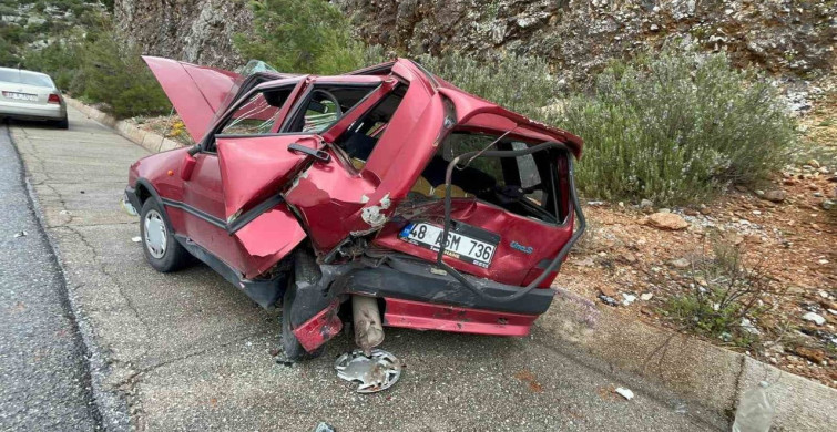 Muğla'da Fiat Araçlar Kazada Hurdaya Döndü