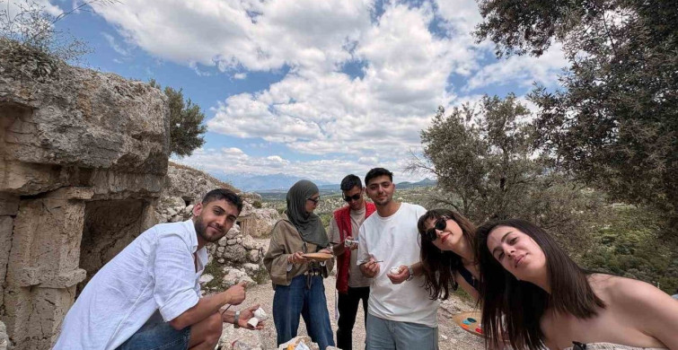 Muğla'da Gençlerin Tarih ve Doğa Yolculuğu