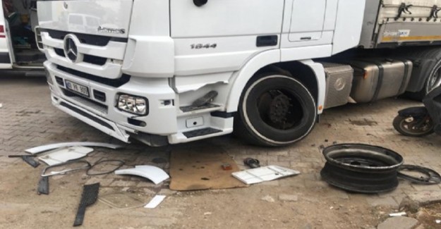 Muğla'da Kamyon Lastiği Takmaya Çalışan 2 Kişi Yaralandı