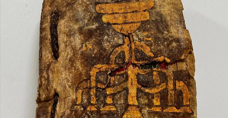 Muğla'da Tarihi Yaldızlı Deri Tevrat Bulundu