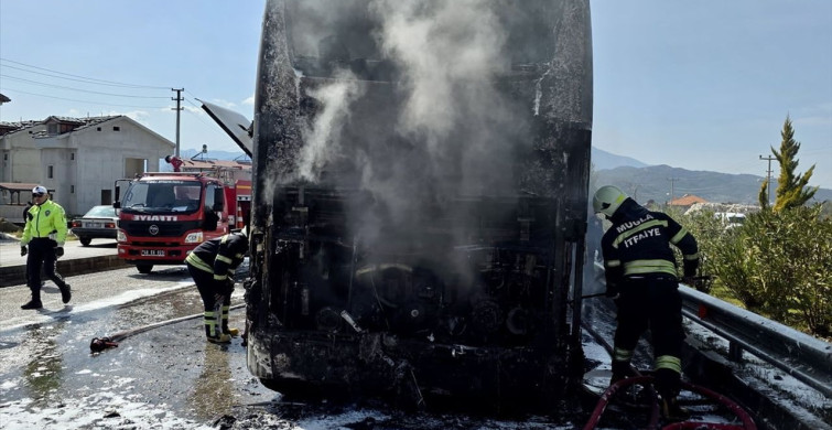 Muğla'da Yolcu Otobüsünde Yangın Çıktı