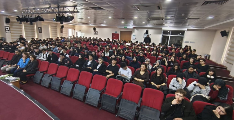 Muğla'daki Lise Öğrencilerine Dolandırıcılık Bilgilendirmesi