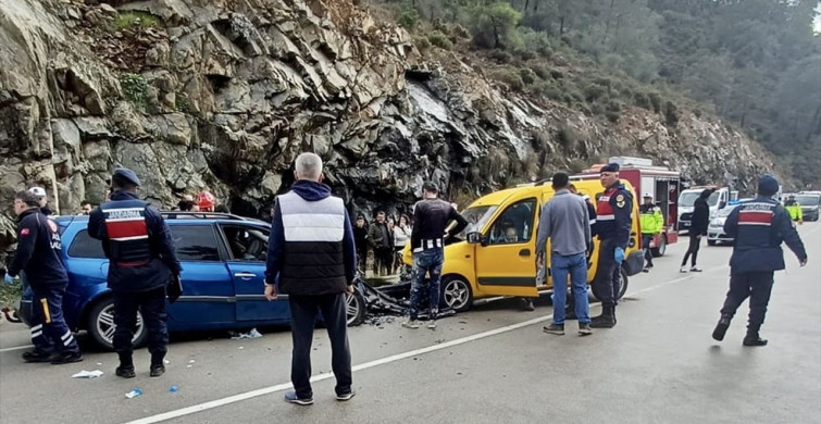 Muğla'daki Trafik Kazasında İki Can Kaybı: 5 Yaralı