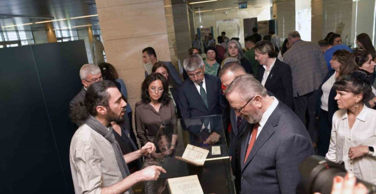 Muğlalı Şâhidî İbrahim Dede ve Muhiti Yazma Eser Sergisi Açıldı