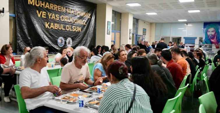 Muharrem ayının ilk orucu Kartal Cemevi'nde açıldı