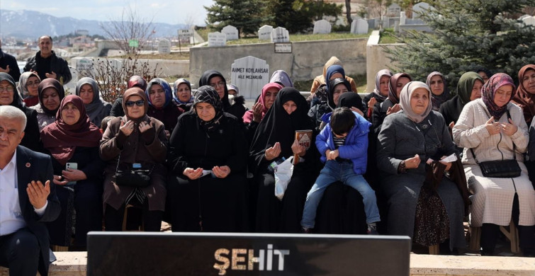 Muhsin Yazıcıoğlu ve Arkadaşları Sivas'ta Anıldı