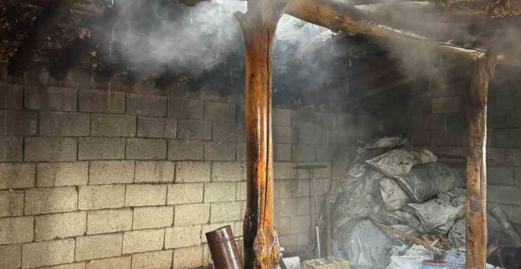 Muradiye'de Tandır Evi Yangını: İtfaiye Müdahale Etti