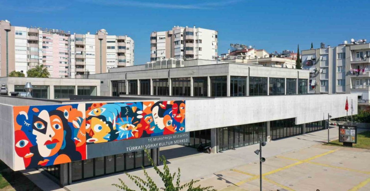 Muratpaşa'da Unutulmayan Dizeler ve Ezgiler Akşamı