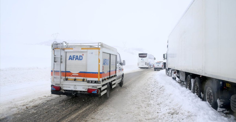 Muş-Bingöl Kara Yolunda Mahsur Kalanlar Kurtarıldı