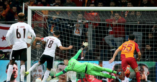 Muslera'dan Benfica Maçı Sonrası Penaltı İsyanı