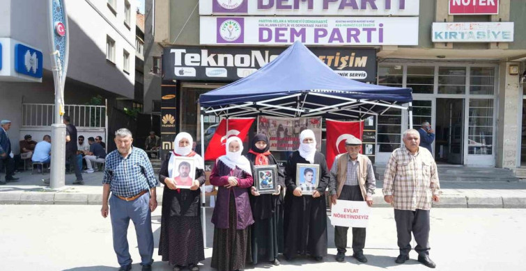 Muş'lu ailelerin evlat nöbeti devam ediyor