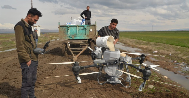 Muş'ta Dronlarla Gübreleme Dönemi