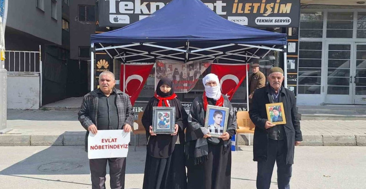 Muş’ta Evlat Nöbeti Devam Ediyor