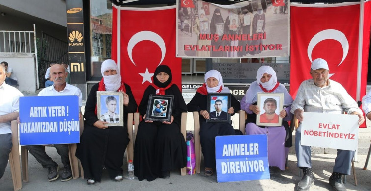 Muş'ta Evlat Nöbeti Sürüyor