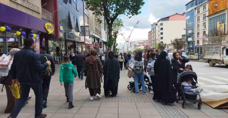 Muş'ta Kurban Bayramı Alışverişi Yoğunluğu