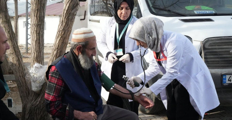 Muş'ta Mobil Sağlık Ekipleri Köylerde Tarama Yapıyor