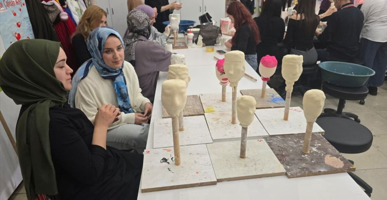 Muş'ta Üniversite Öğrencilerinden Çocuklara Yaratıcı Yaklaşım