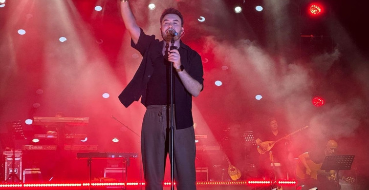 Mustafa Ceceli Kahramanmaraş'ta Konser Verdi