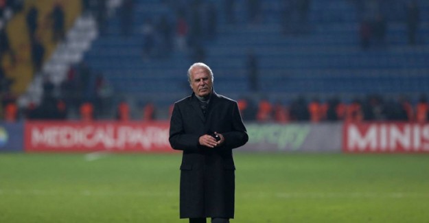 Mustafa Denizli: 'Statlar Sokaklardan Daha Güvenli'