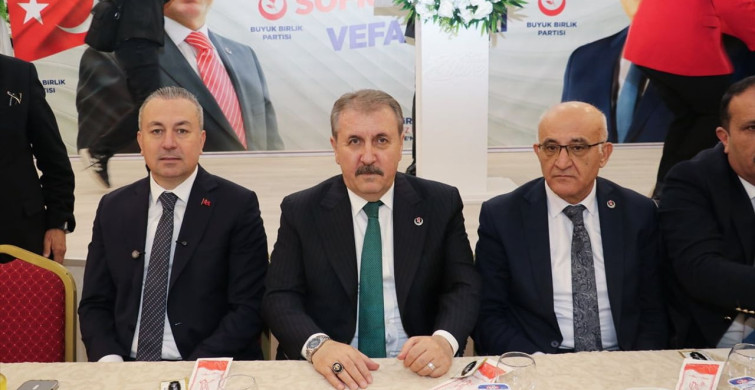 Mustafa Destici'den İftar Programında Kritik Açıklamalar