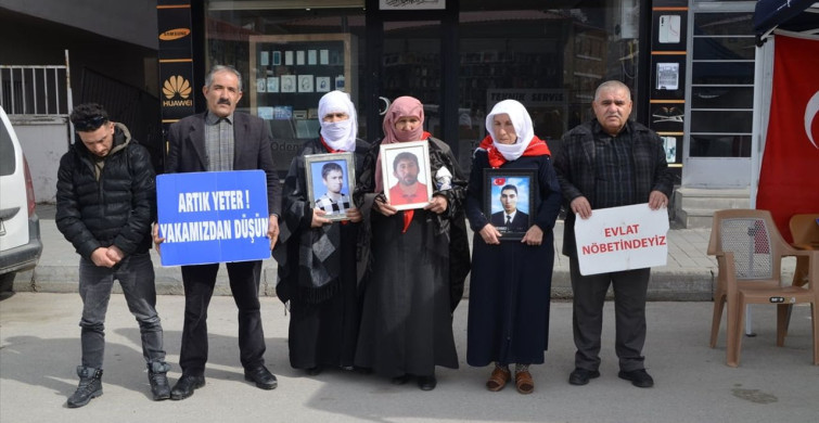 Muş'taki Ailelerin Eylemi Devam Ediyor