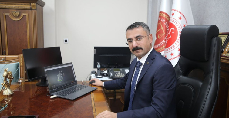 Muş'un Başsavcısı Hüseyin Kantar, AA'nın Yılın Kareleri Oylamasına Katıldı