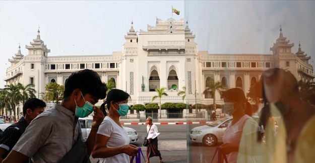 Coronavirüs Sebebiyle Myanmar Yolcu Gemisinin Ülkeye Girişine İzin Vermedi