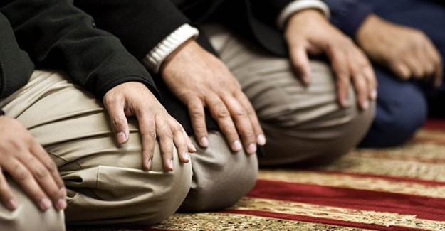 Namaz Kılarken Bu 10 Şeye Dikkat Edin