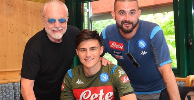 Napoli, Eljif Elmas ile Sözleşme İmzalandığını Açıkladı!