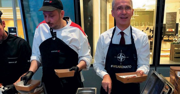 NATO'nun 70. Yıl Kutlamalarında! Stoltenberg Servis Yaptı