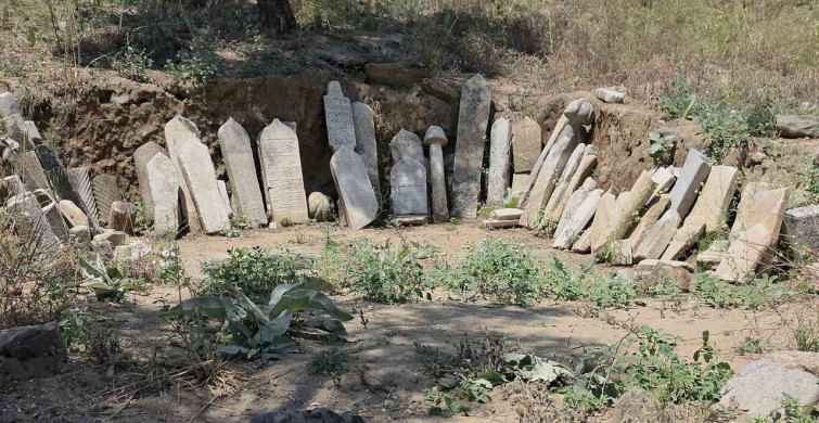 Nazilli Horasan Mezarlığı Kazısı: Tarihe Işık Tutan Çalışmalar Başladı