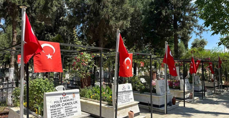 Nazilli'de Arefe Günü Mezarlık Ziyareti