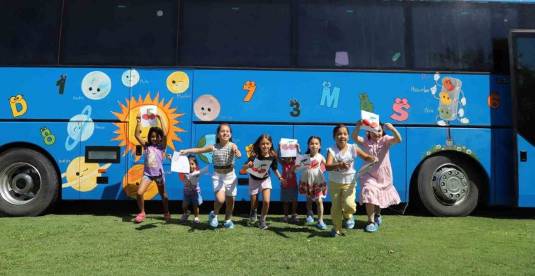 Nazilli'de Mobil Oyun Otobüsü Çocuklarla Buluşuyor