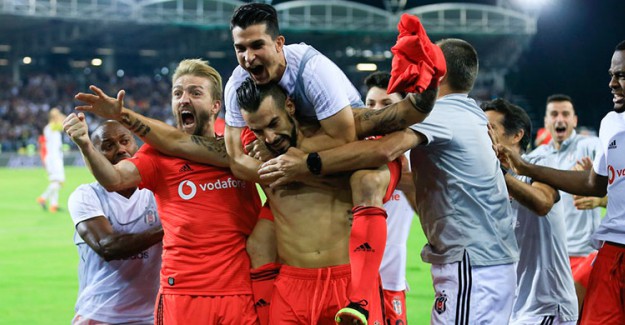 Negredo Beşiktaş’ı Hayata Döndürdü!