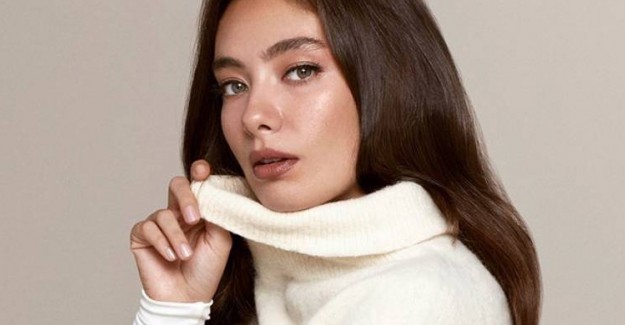 Neslihan Atagül Makyajsız Fotoğrafını Paylaştı!