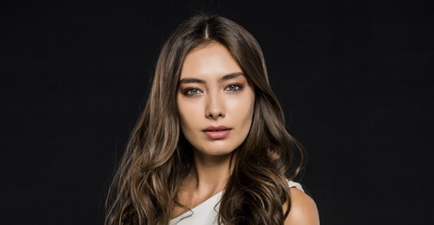 Neslihan Atagül'ün O Fotoğrafı Sosyal Medyayı Salladı!