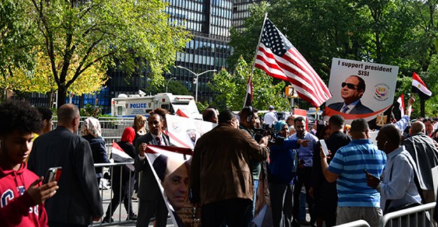 New York'ta, Sisi Karşıtı Protestoda Gergin Dakikalar Yaşandı