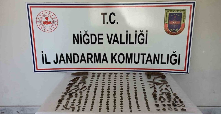 Niğde Bor'da Tarihi Eser Operasyonu: 290 Eser Ele Geçirildi