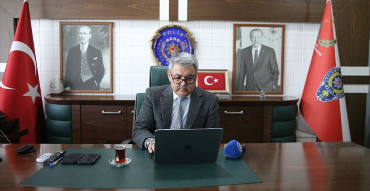 Niğde Emniyet Müdürü Yılmaz Delen, Anadolu Ajansı'nın Yılın Kareleri Oylamasına Katıldı