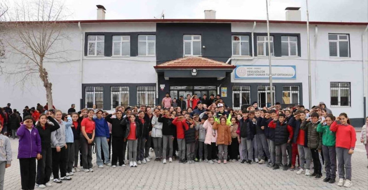 Niğde'de Jandarmadan Öğrencilere Meslek Tanıtımı ve Güvenlik Eğitimi