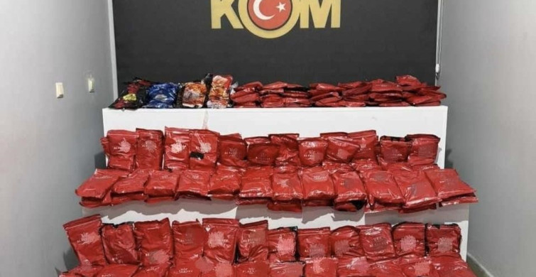 Niğde'de kaçak tütün operasyonu: 272 paket ele geçirildi